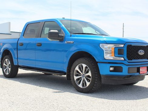 Used 2019 Ford F150 XL w/ Equipment Group 101A Mid AWD/4WD image 3