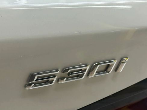 Used 2021 BMW 530i w/ Convenience Package image 13