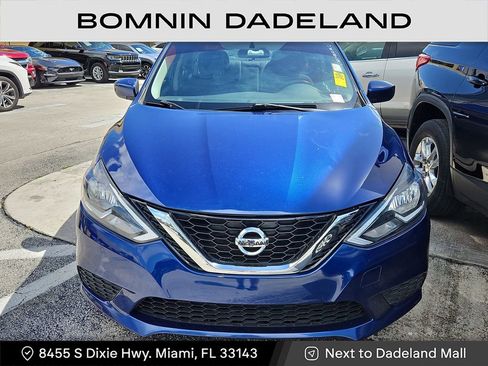 Used 2017 Nissan Sentra SV image 2