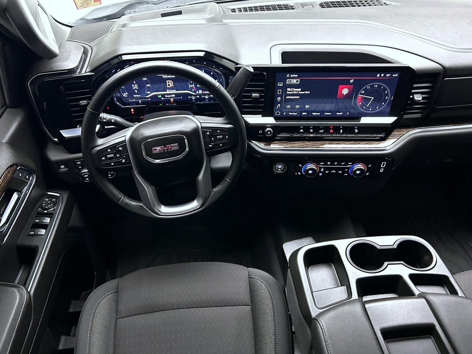 Used 2024 GMC Sierra 1500 Elevation AWD/4WD image 14