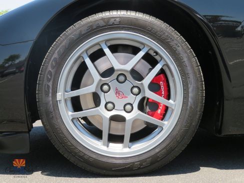 Used 2001 Chevrolet Corvette Z06 w/ Memory Pkg RWD image 17