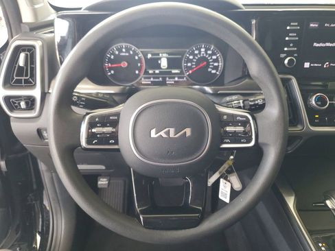 Used 2023 Kia Sorento LX FWD image 21