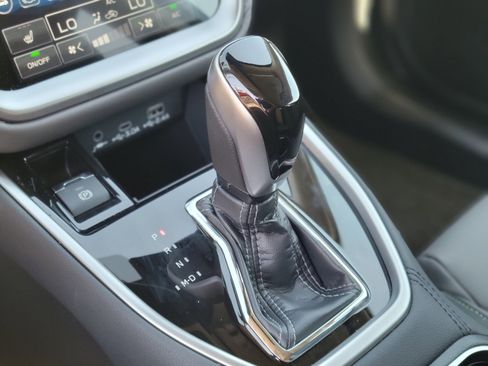 Used 2025 Subaru Outback Onyx Edition image 26