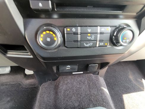 Used 2016 Ford F150 XLT AWD/4WD image 39