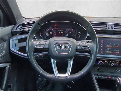 Used 2021 Audi Q3 2.0T Premium w/ Convenience Package AWD/4WD image 29