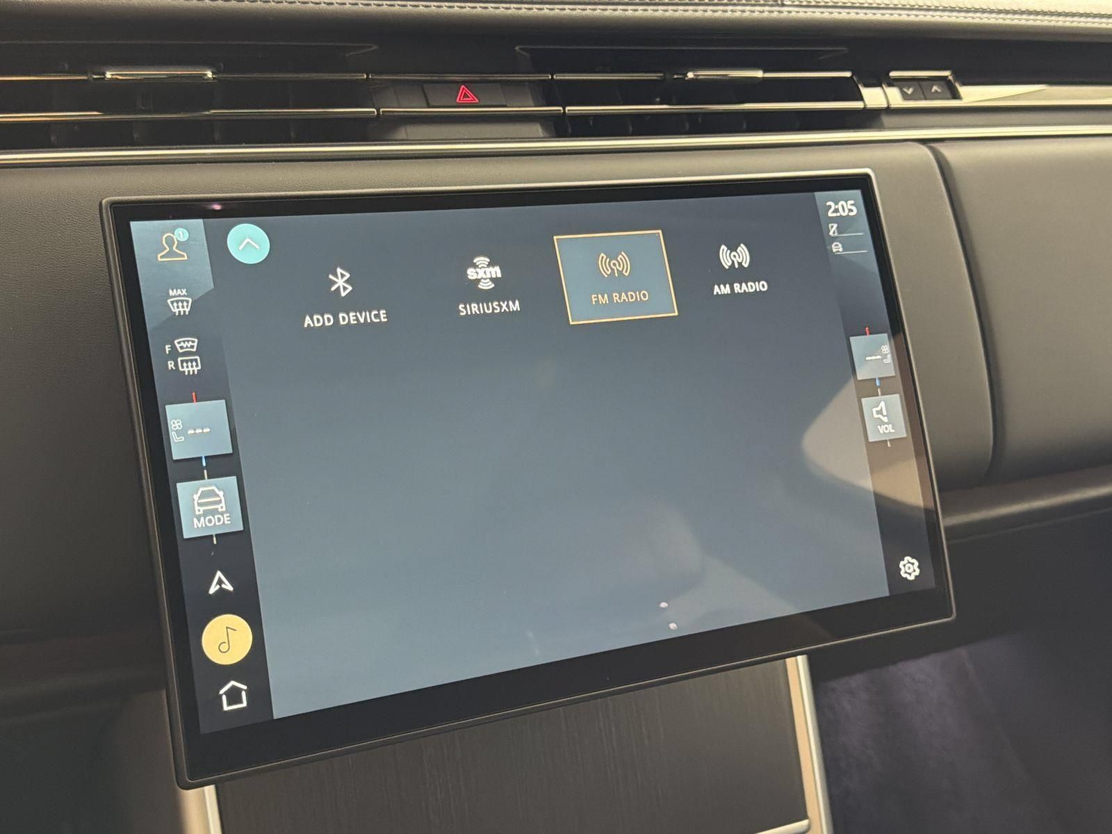New 2026 Land Rover Range Rover SE AWD/4WD image 18