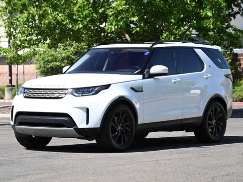 Used 2019 Land Rover Discovery HSE AWD/4WD image 3