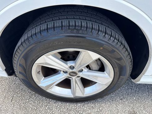 Used 2025 Audi Q7 2.0T Premium w/ Convenience Package image 13