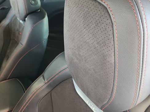 Used 2019 Chevrolet Camaro ZL1 RWD image 21