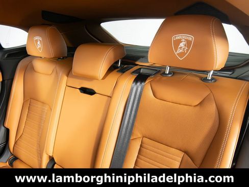 Used 2025 Lamborghini Urus S AWD/4WD image 39