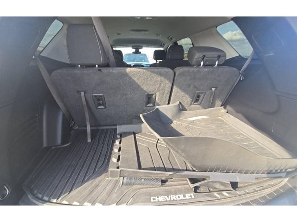 Used 2021 Chevrolet Traverse LT FWD image 10