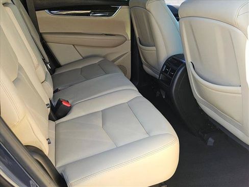 Used 2018 Cadillac XT5 FWD w/ LPO, Wheel Lock Package image 26