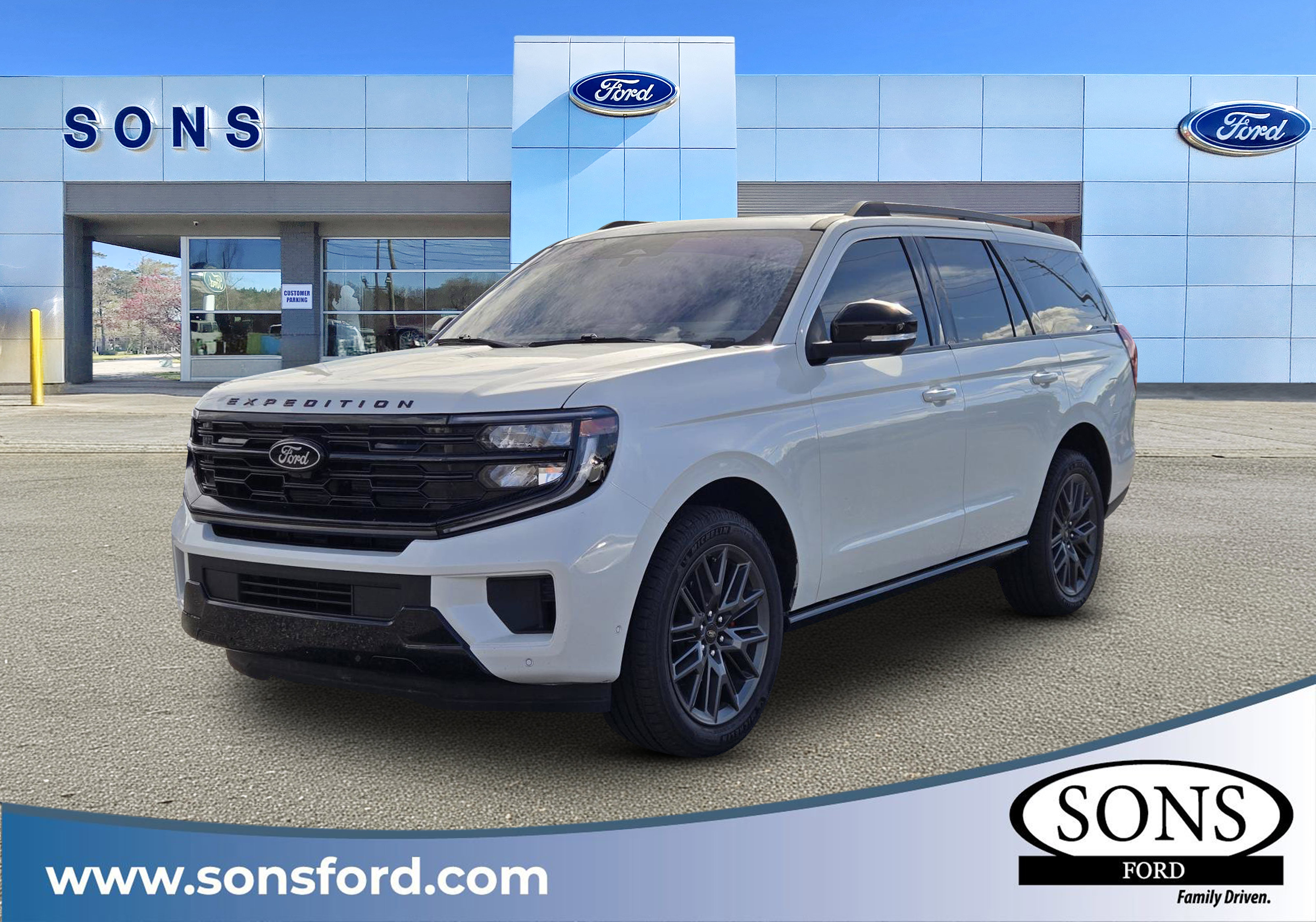 Used 2025 Ford Expedition Platinum w/ Stealth Performance Package AWD/4WD image 1