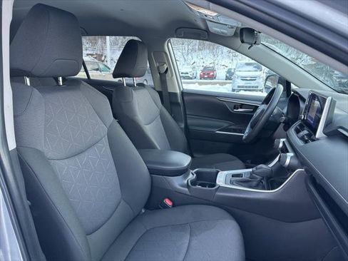 Certified 2025 Toyota RAV4 XLE image 22