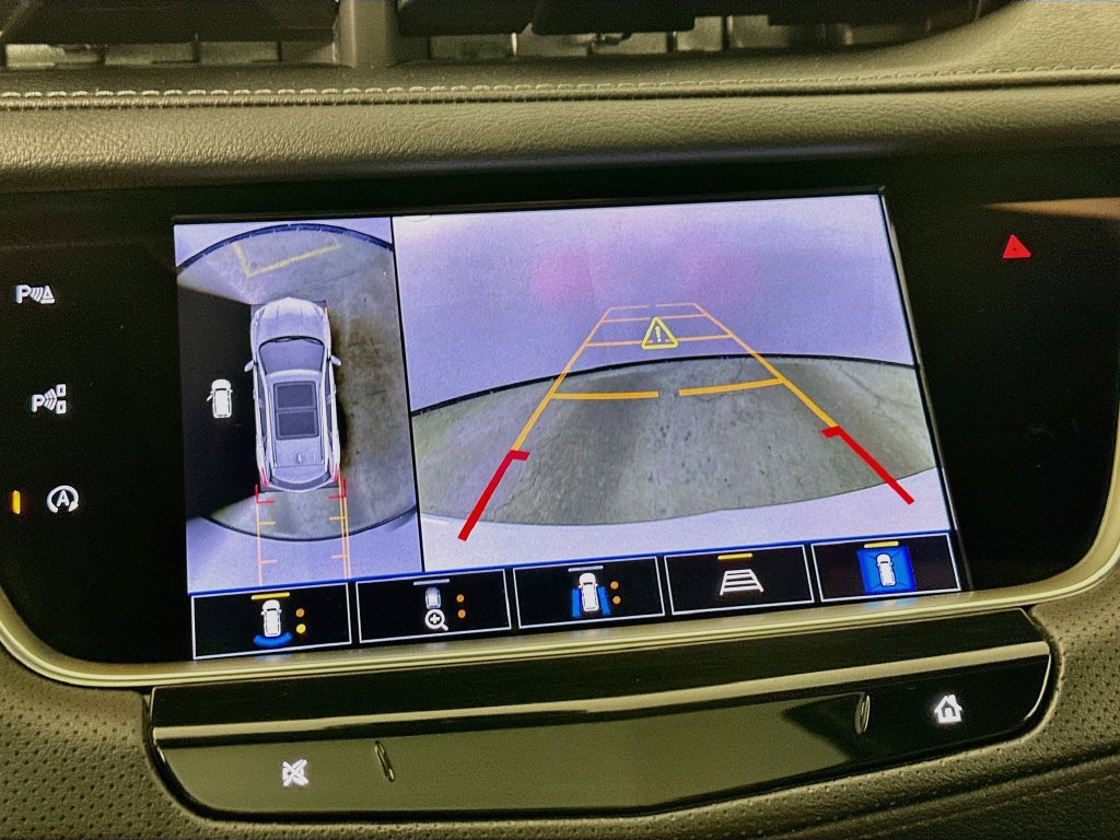 Used 2023 Cadillac XT5 Sportv w/ Technology Package AWD/4WD image 18