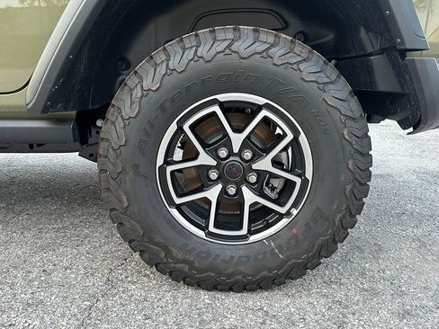 Used 2026 Jeep Wrangler Unlimited Rubicon image 45