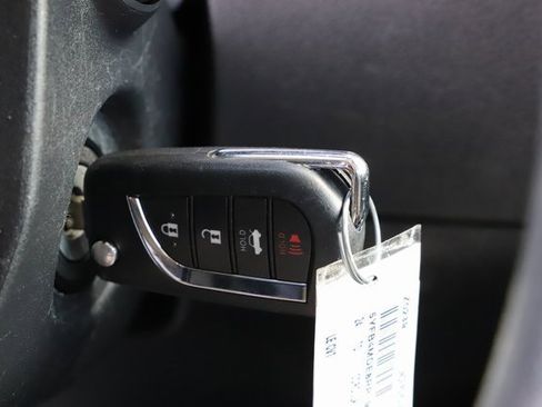 Used 2024 Toyota Corolla LE image 31