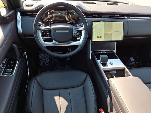 New 2026 Land Rover Range Rover Long Wheelbase SE AWD/4WD image 9