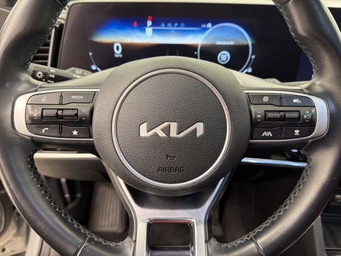 Used 2023 Kia Sportage SX image 18