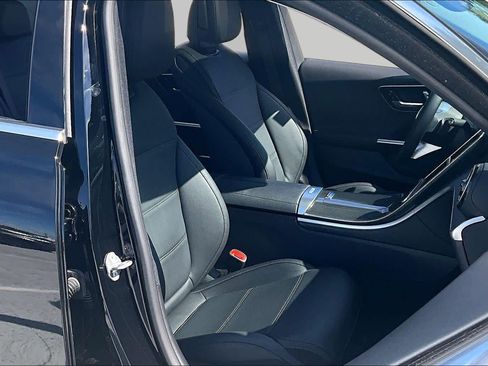 Used 2022 Mercedes-Benz C 300 Sedan image 9