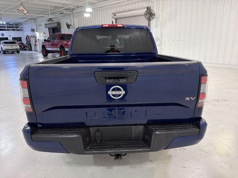 Used 2023 Nissan Frontier SV w/ Tow Package RWD image 4