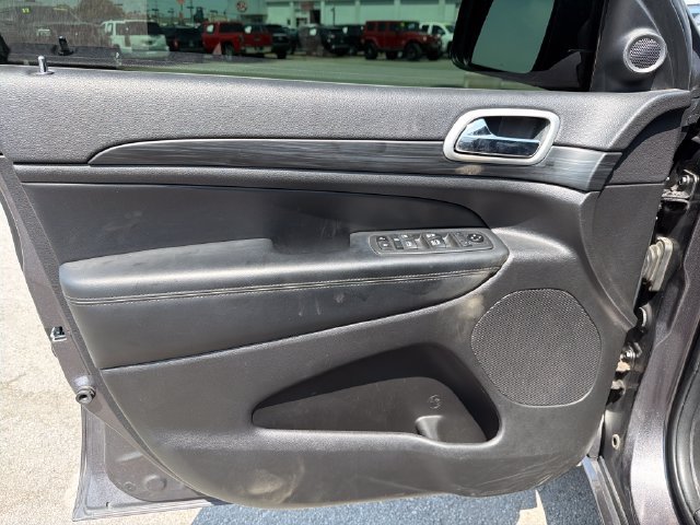 Used 2021 Jeep Grand Cherokee Laredo X AWD/4WD image 15
