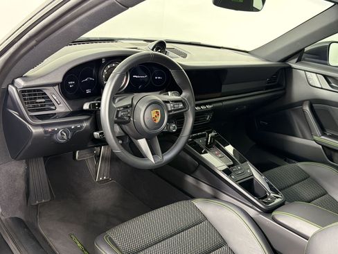 Certified 2024 Porsche 911 Carrera T RWD image 4