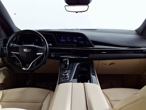 Certified 2023 Cadillac Escalade ESV Premium Luxury w/ Performance Package AWD/4WD image 15