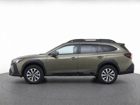 Used 2024 Subaru Outback Premium AWD/4WD image 6