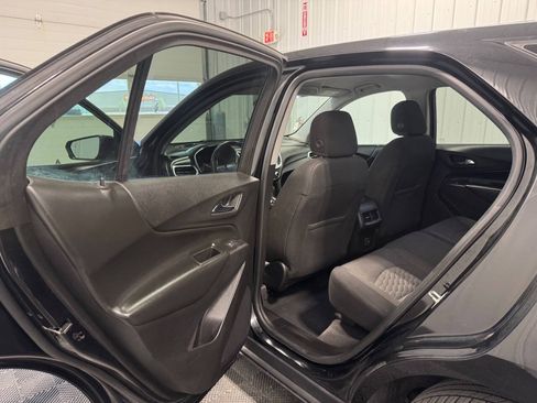Used 2019 Chevrolet Equinox LT w/ Driver Convenience Package FWD image 13