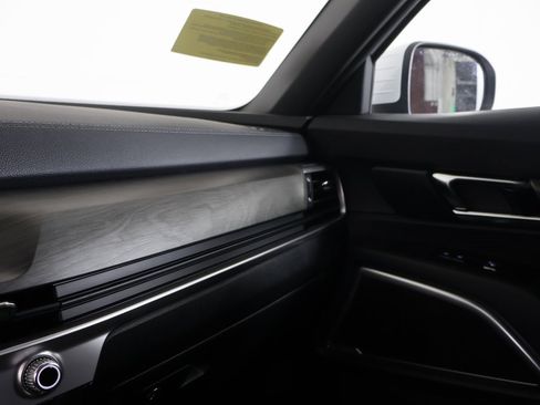 Used 2024 Kia Telluride EX X-Line image 7