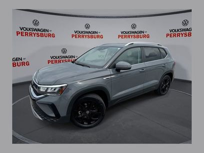 Certified 2023 Volkswagen Taos SE w/ Panoramic Sunroof Package