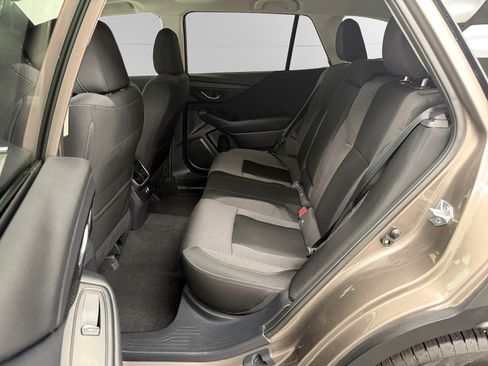 Used 2023 Subaru Outback Premium AWD/4WD image 13