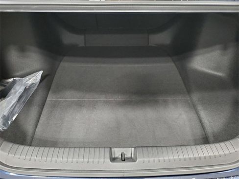 Used 2025 Honda Accord SE image 25