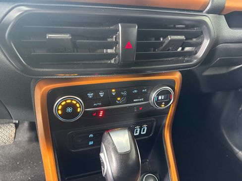 Used 2021 Ford EcoSport SE w/ SE Convenience Package image 20