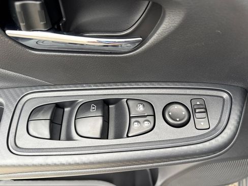 New 2025 Nissan Versa SV w/ Trunk Package image 18