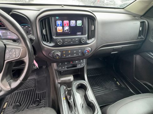 Used 2017 GMC Canyon SLE w/ All Terrain X Package AWD/4WD image 12