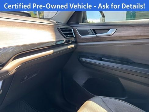 Certified 2025 Volkswagen Atlas SEL AWD/4WD image 50