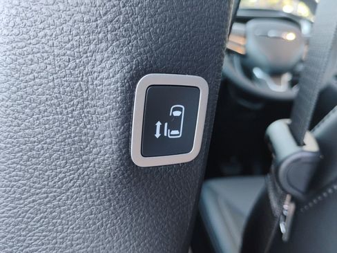 New 2026 Chrysler Pacifica Select image 19