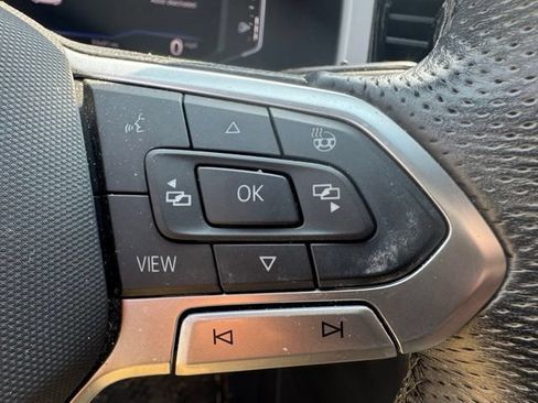 Used 2022 Volkswagen Atlas Cross Sport SEL R-Line AWD/4WD image 6