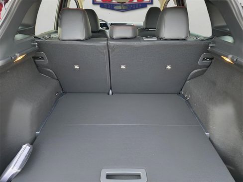 New 2026 Nissan Kicks SR image 8