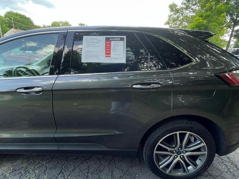 Used 2020 Ford Edge Titanium AWD/4WD image 4