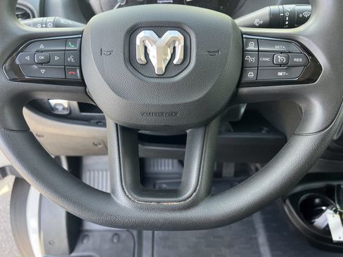 Used 2025 RAM ProMaster 2500 w/ Convenience Group FWD image 10