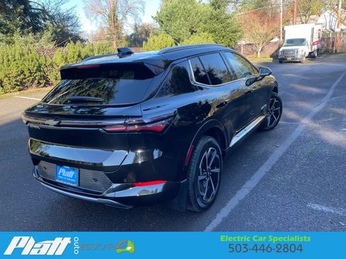 Used 2025 Chevrolet Equinox EV LT w/ Convenience Package image 10