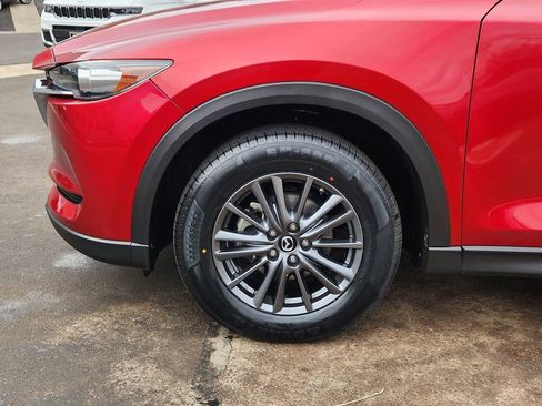 Used 2019 MAZDA CX-5 Touring image 9