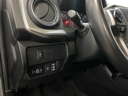 Used 2022 Toyota Tacoma SR5 w/ Trail Edition image 15
