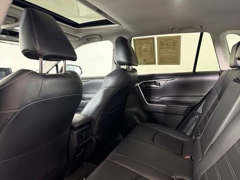 Used 2021 Toyota RAV4 XLE Premium FWD image 20