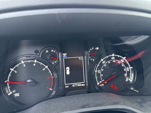 Used 2021 Toyota 4Runner SR5 Premium w/ Moonroof Package image 30