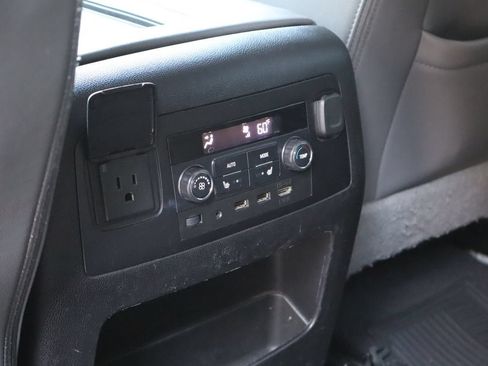 Used 2019 Chevrolet Suburban LT AWD/4WD image 22