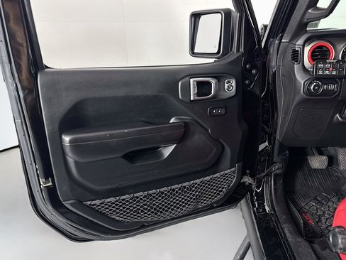 Used 2019 Jeep Wrangler Unlimited Sport S AWD/4WD image 22